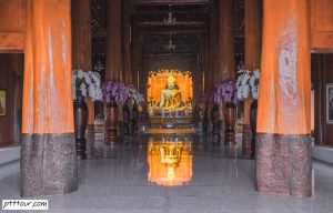Teak wood temple private chiang mai tour